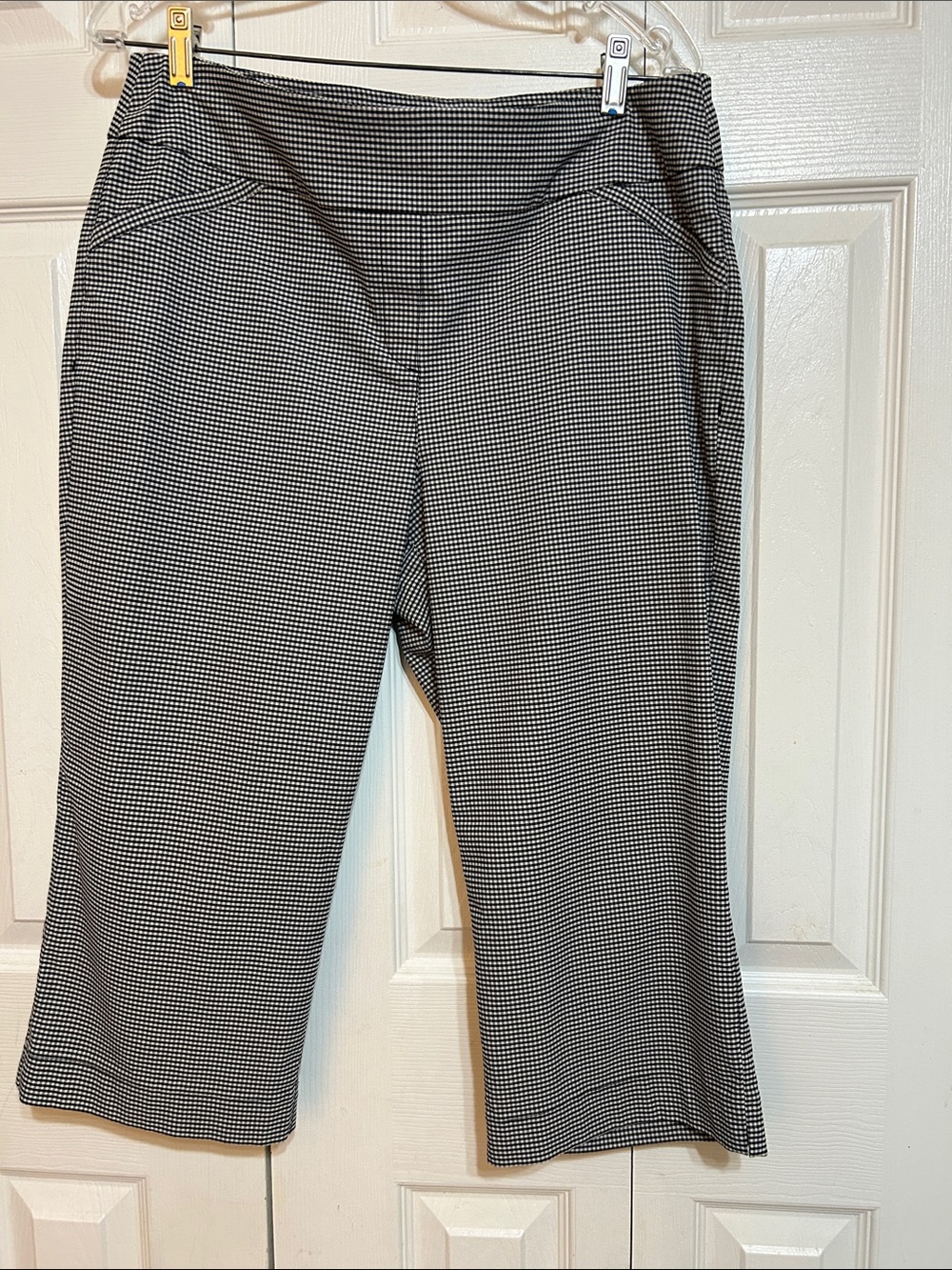 Black & White Stretch Cropped Pants